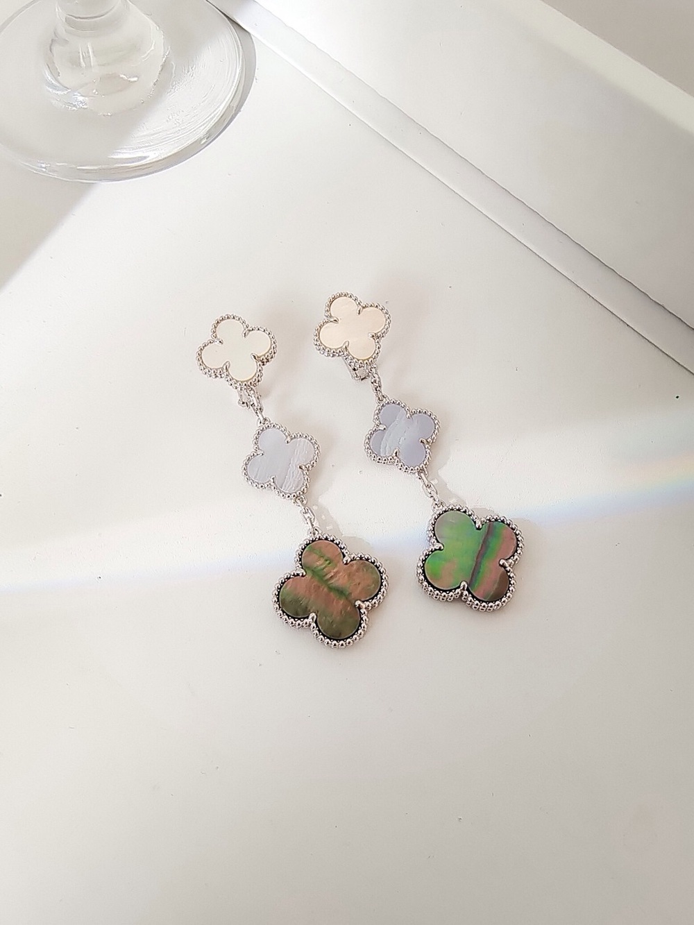 Excellent Used Condition Van Cleef & Arpels Earrings